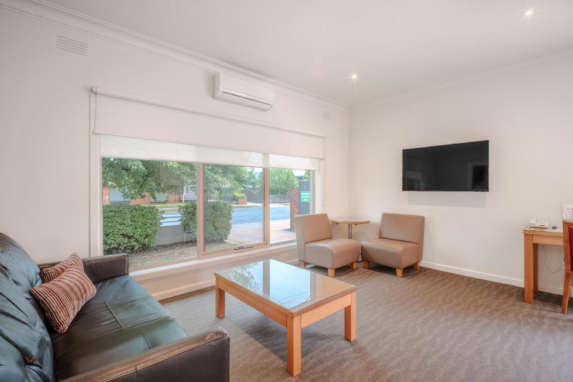 The Wyndhamere Motel שפרטון מראה חיצוני תמונה