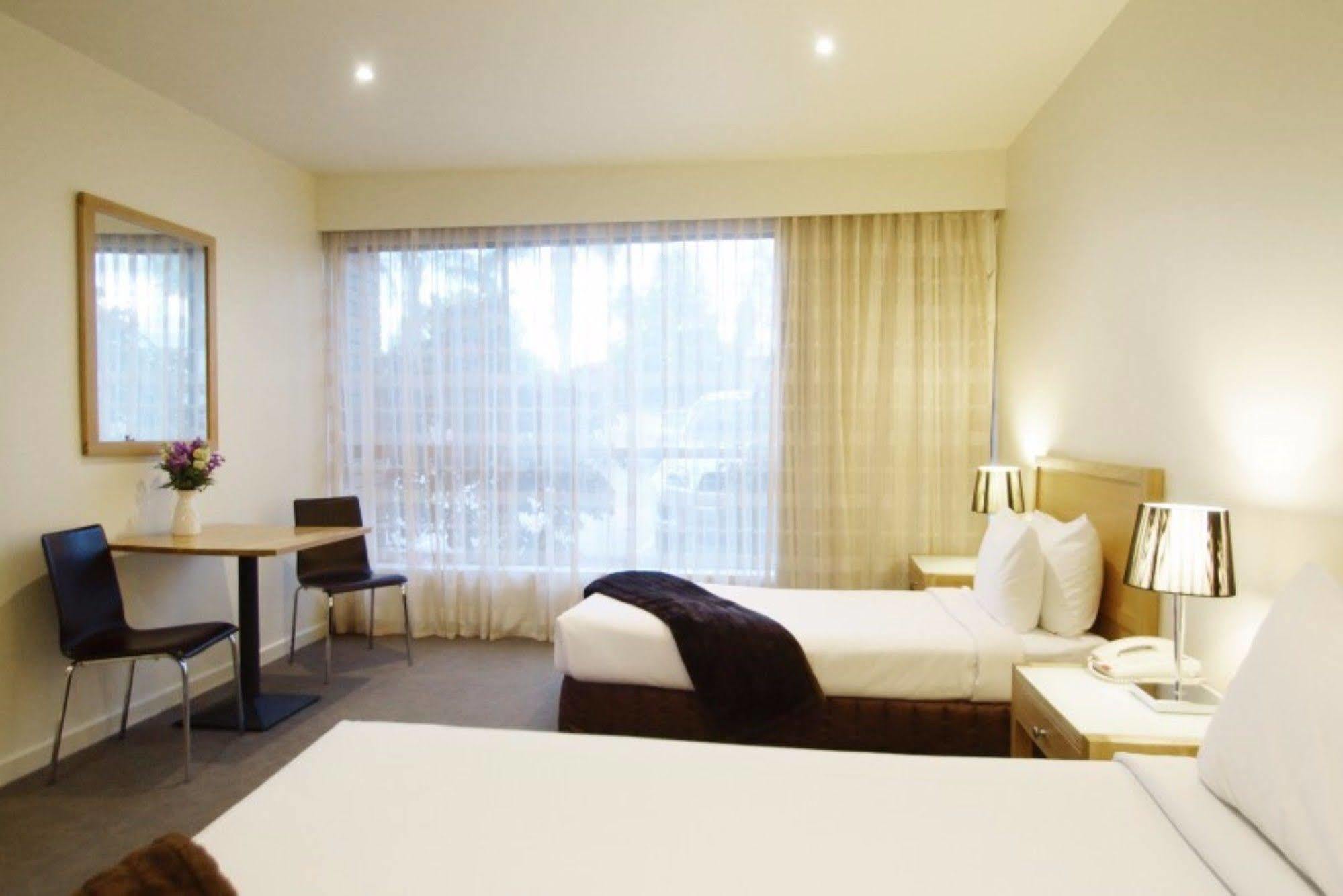 The Wyndhamere Motel שפרטון מראה חיצוני תמונה
